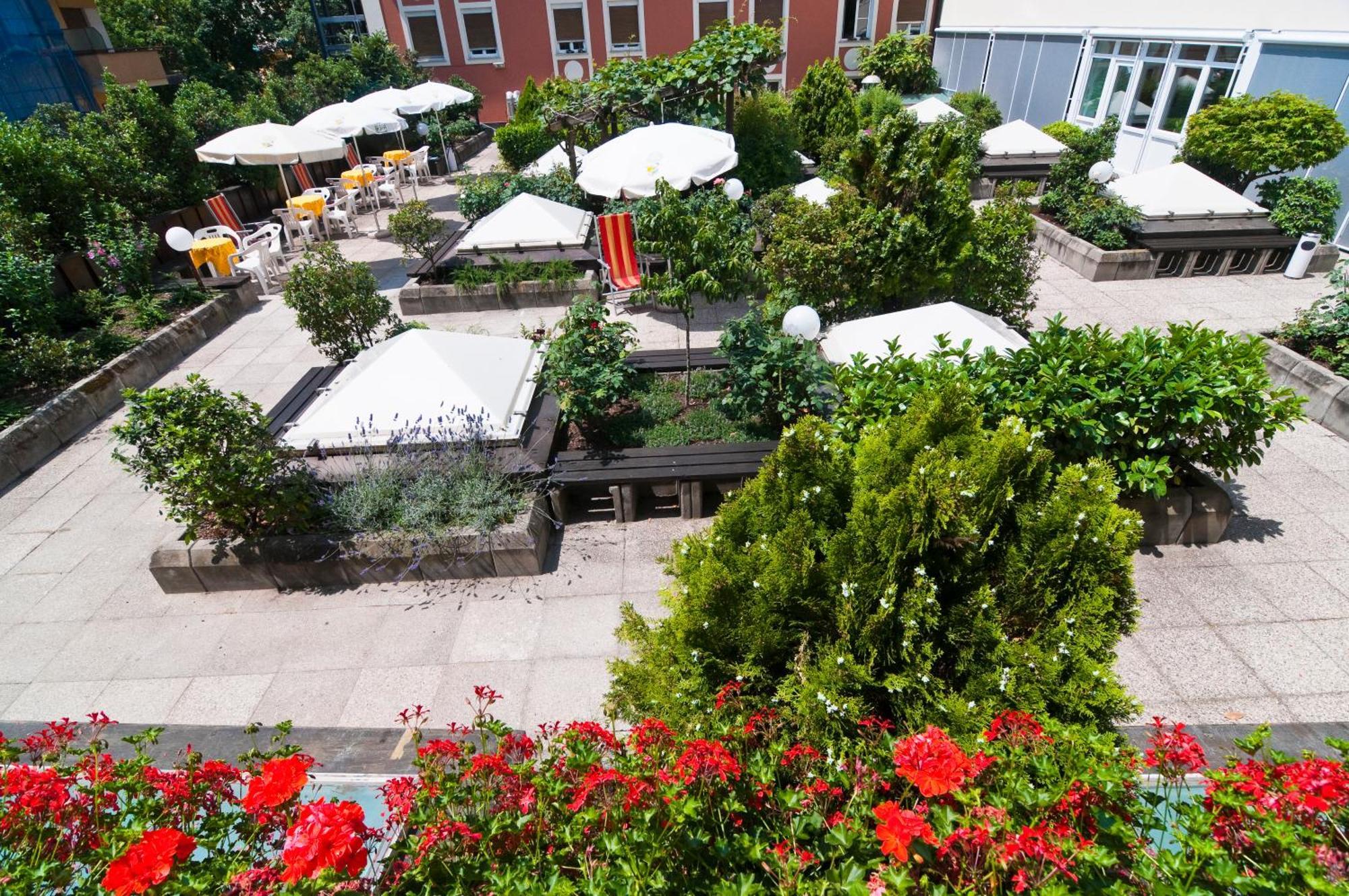 Hotel Kolpinghaus Bolzano Esterno foto