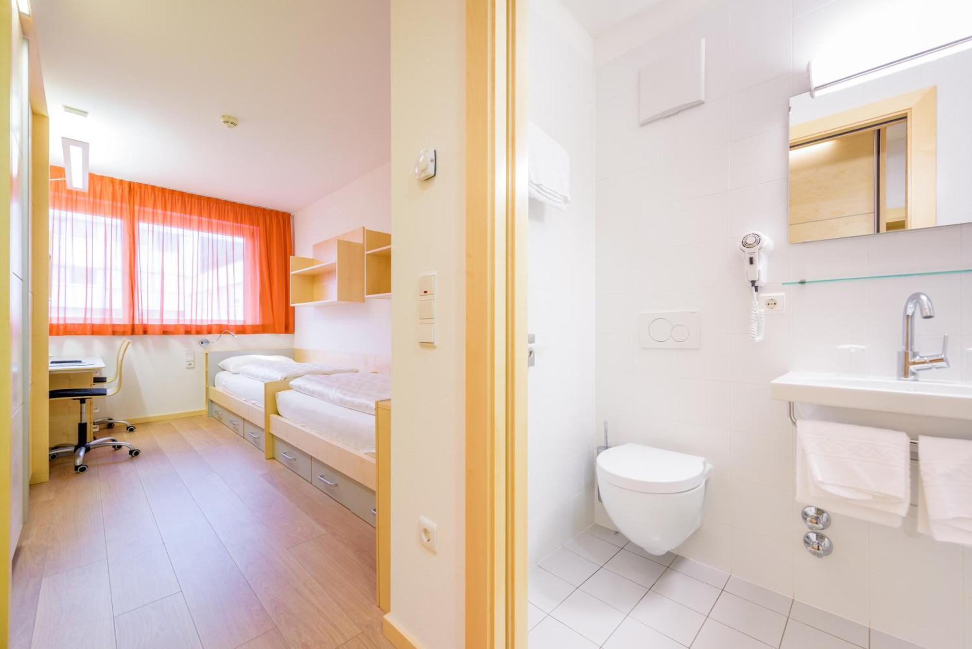 Hotel Kolpinghaus Bolzano Esterno foto