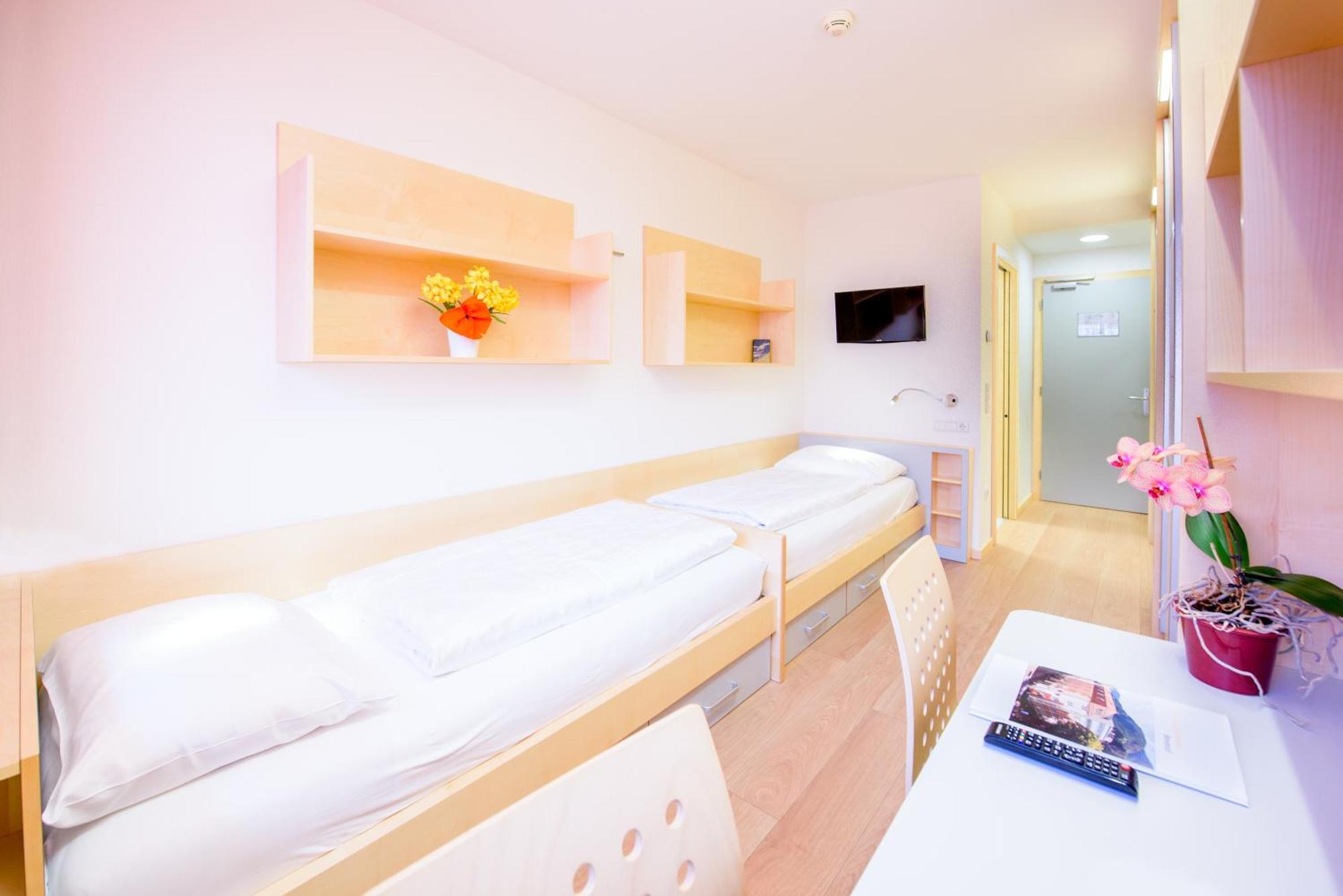 Hotel Kolpinghaus Bolzano Esterno foto